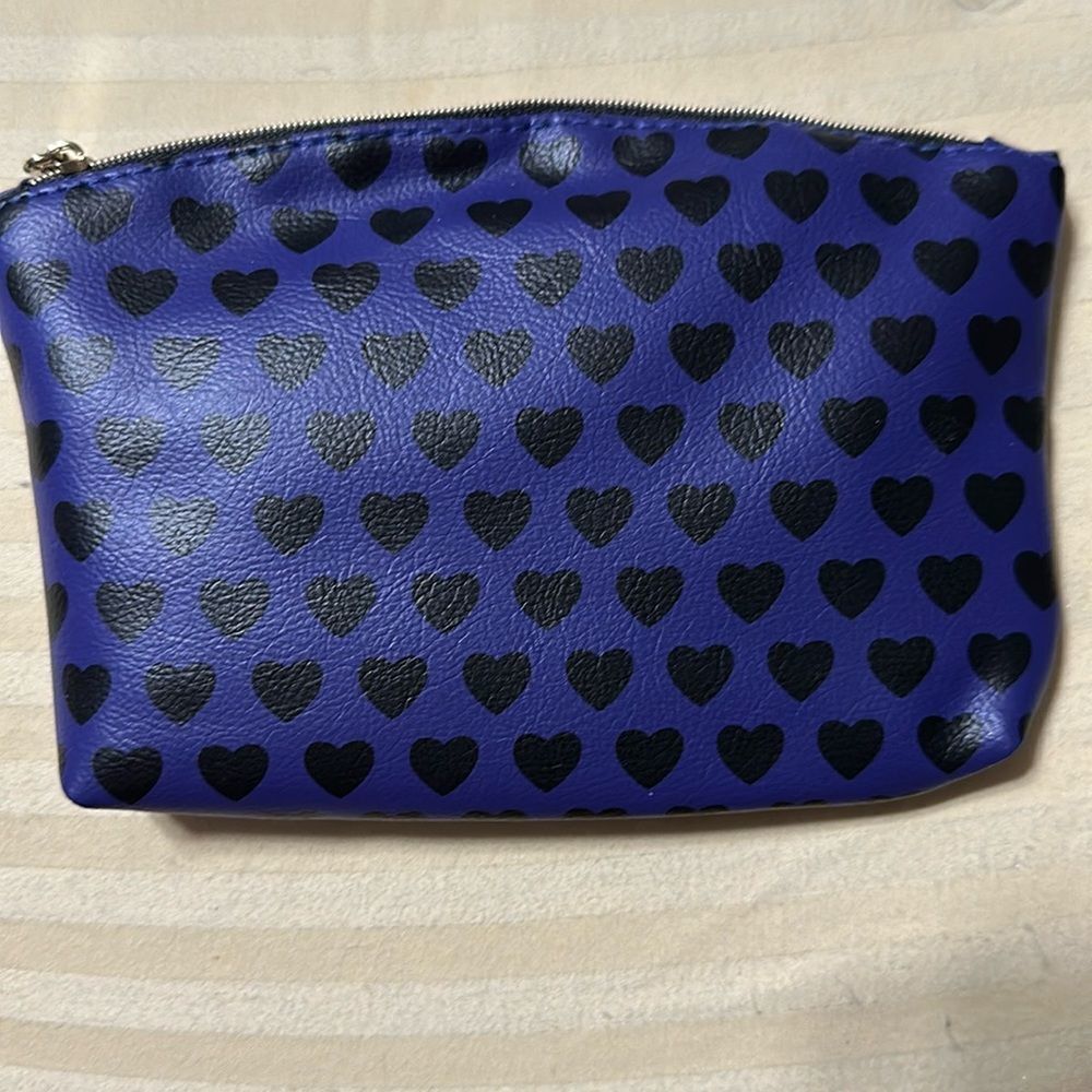 IPSY travel or cosmetic bag, tassle zipper pull NWOT